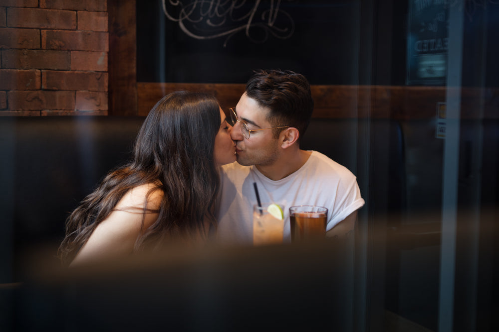kissing-at-bar.jpg