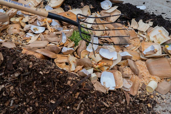 Food scraps and yard waste make up a third of everything New Yorkers throw away, and, once in a landfills, they release vast amounts of planet-warming methane.