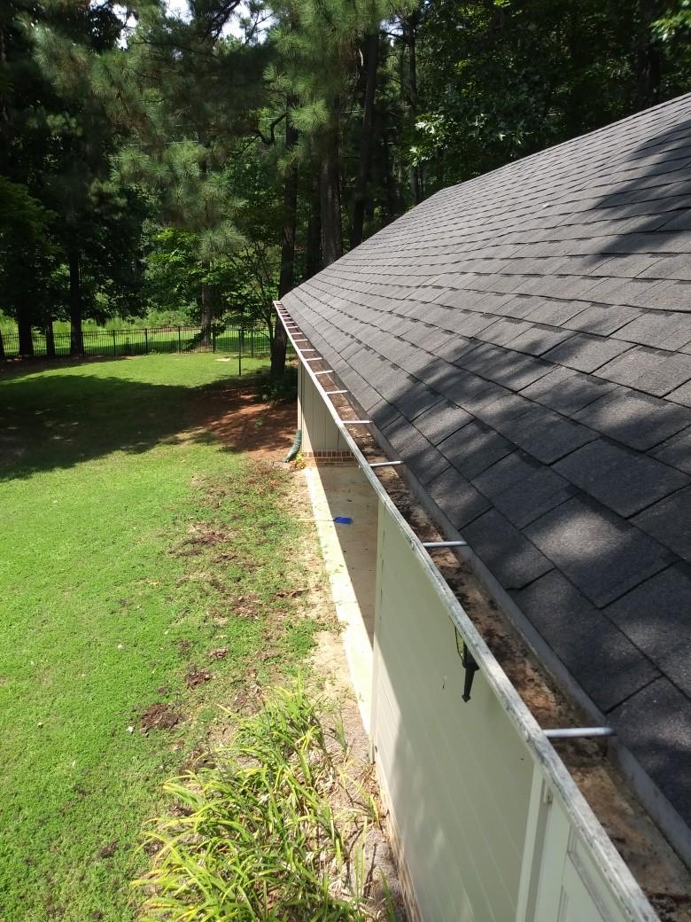 Gutter-Cleaners-In-Durham-NC-27706.jpg