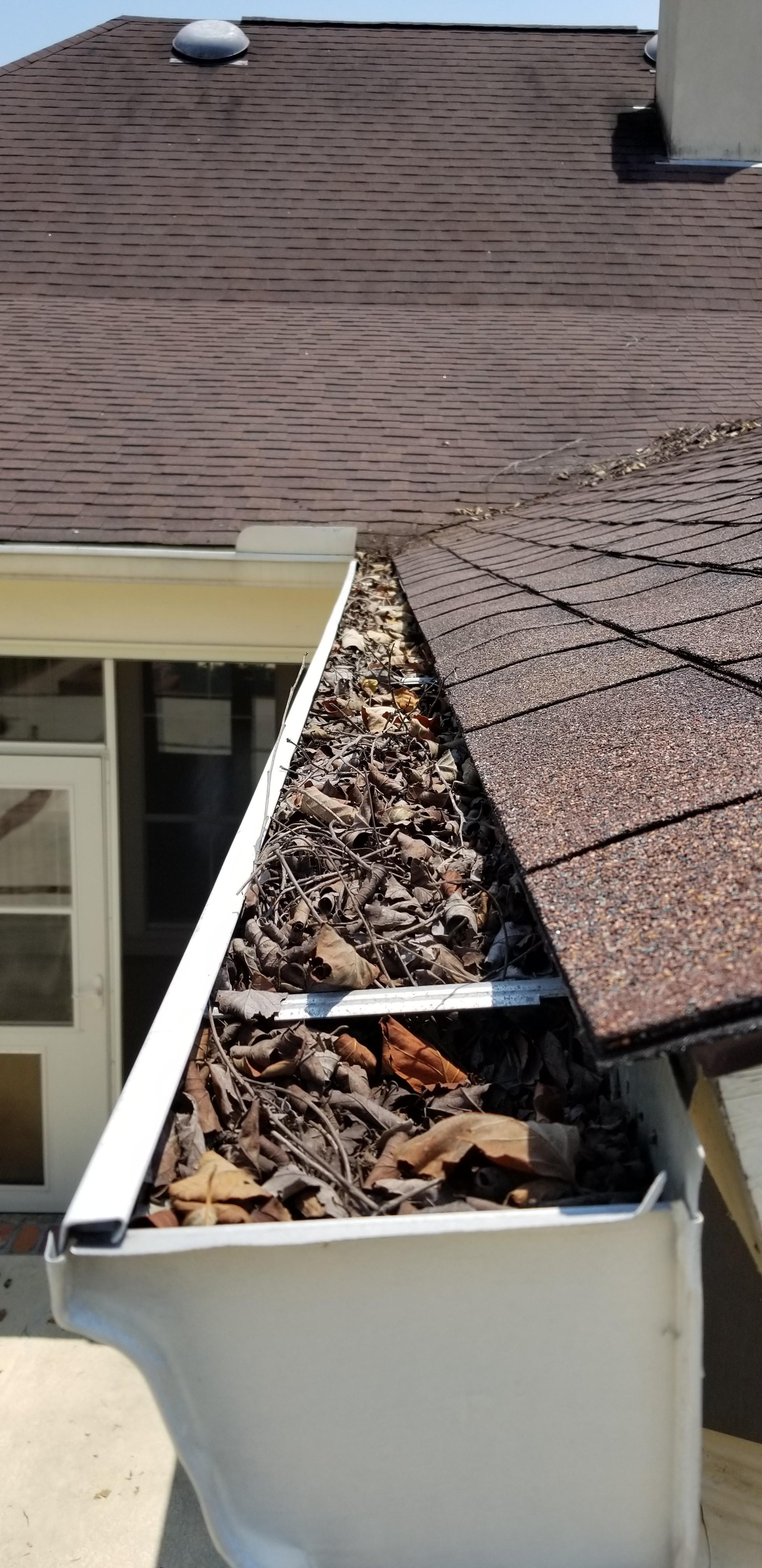 Gutter-Cleaners-In-Durham-NC-27709.jpg