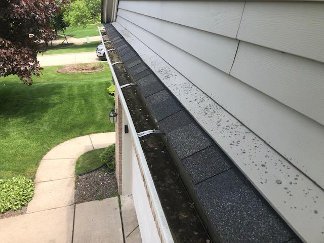 Gutter-Cleaning-Company-Raleigh-NC-27629.jpg