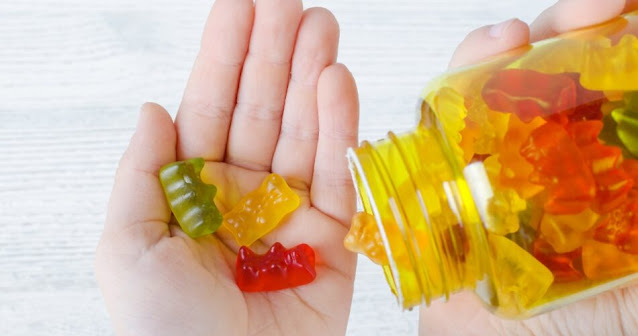 Are-Gummy-Vitamins-Bad-for-Teeth-950x500-4.jpg