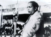 Ambedkar delivering a speech to a rally at Yeola, Nasik on 13th October 1935.