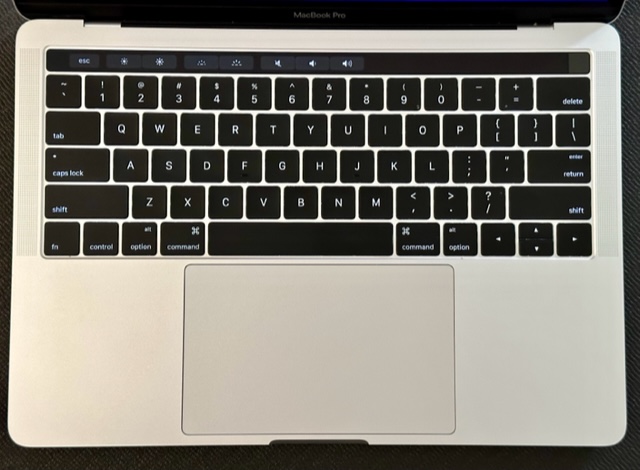 04 MacBook Keyboard.jpeg
