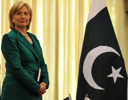 http://www.foreignpolicy.com/images/091028_ClintonPakistaniFlag.jpg