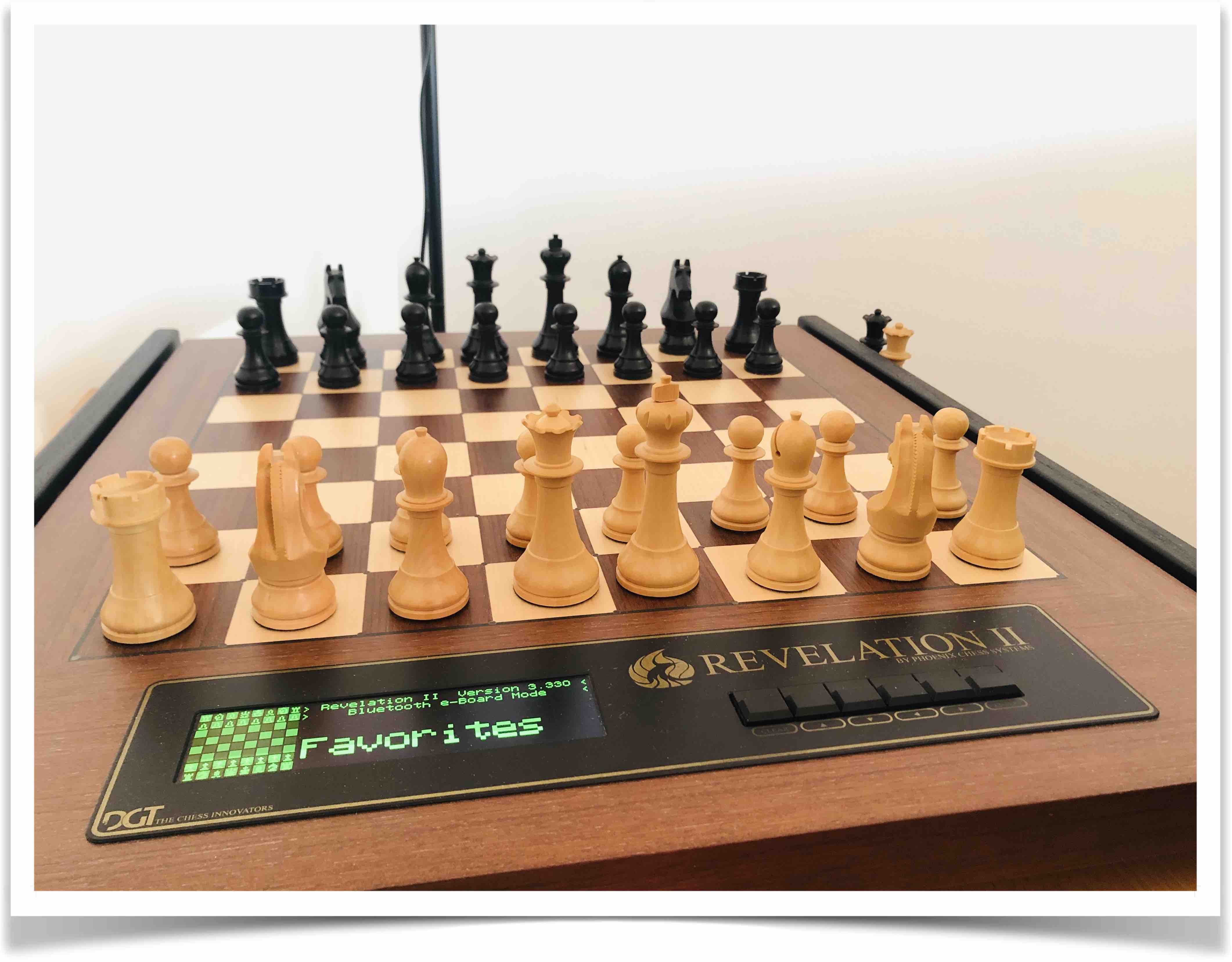 GitHub - italogsfernandes/mtp-xadrez-de-bruxo: Chess game controlled by  voice commands and with physical pieces moving by itself.