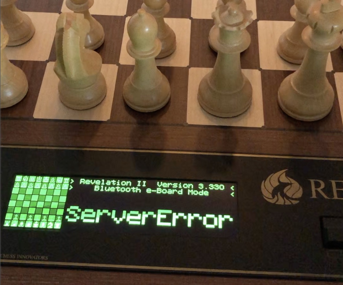 The DIY Super Smart Chessboard Lets You Play Online Against an Opponent or  a Raspberry Pi 