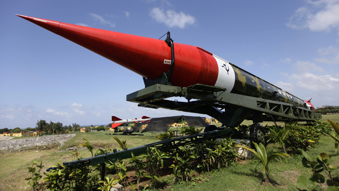 A deactivated Soviet-era SS-4 medium range nuclear
                capable ballistic missile is displayed at La Cabana
                fortress in Havana (Reuters / Desmond Boylan)