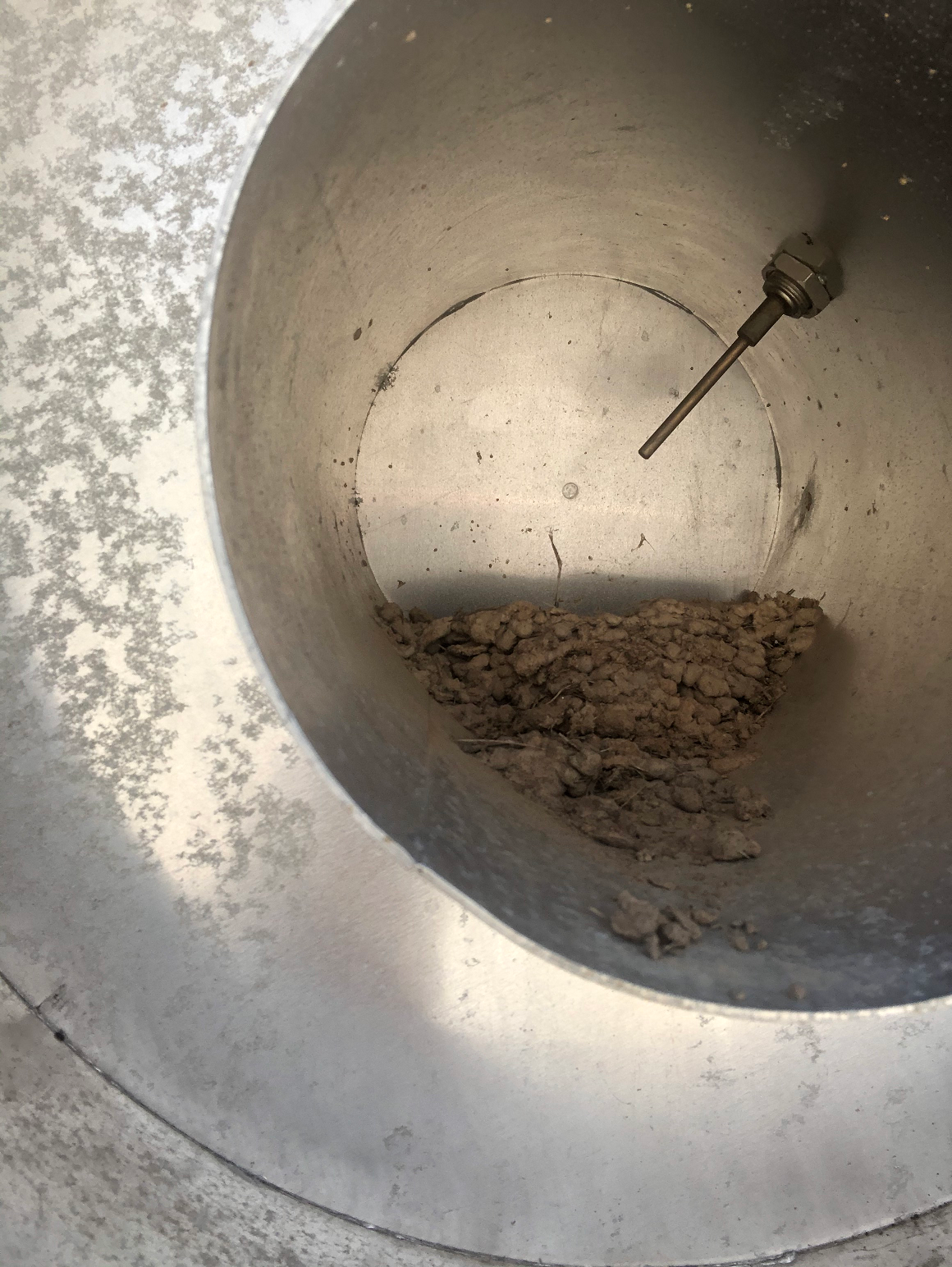 Dirt found inside Feed Horn.png